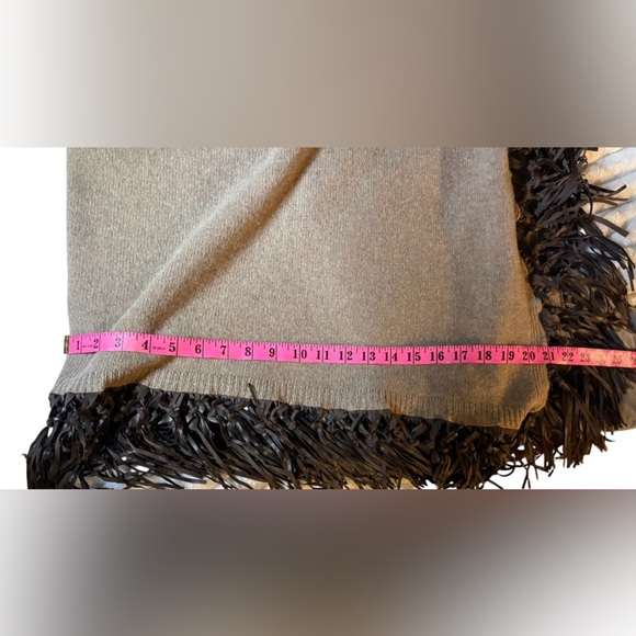 TESMA CASHMERE NWT Tan 100% Cashmere with Leather Fringe Poncho/Wrap - Picture 7 of 12